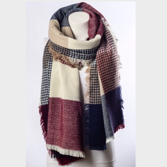 1 left ⭐ Navy & Burgundy Plaid Blanket Scarf - Picture 3 of 6